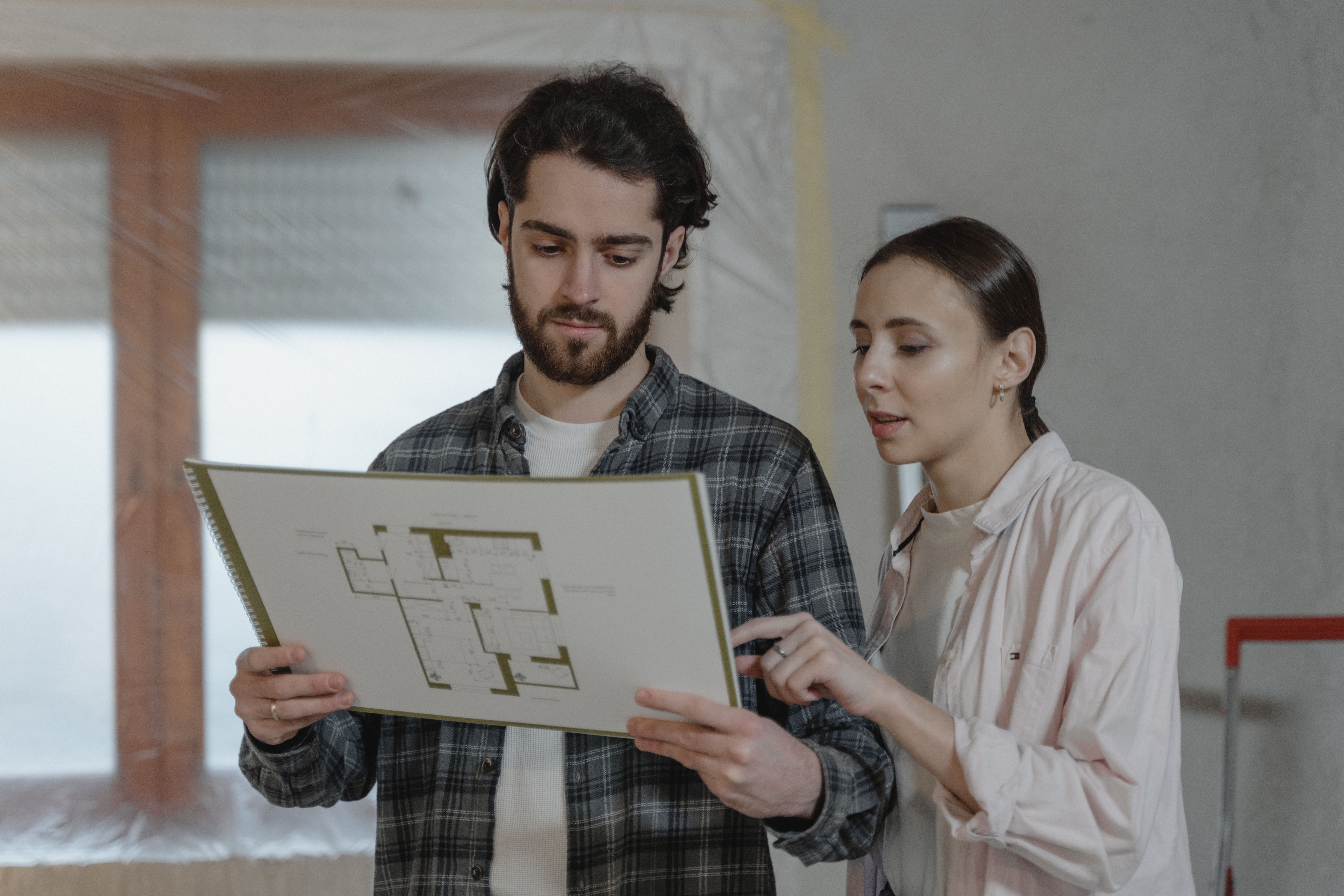 Qualified homeowner ready to book a remodel estimate from remodeler PPC services.
